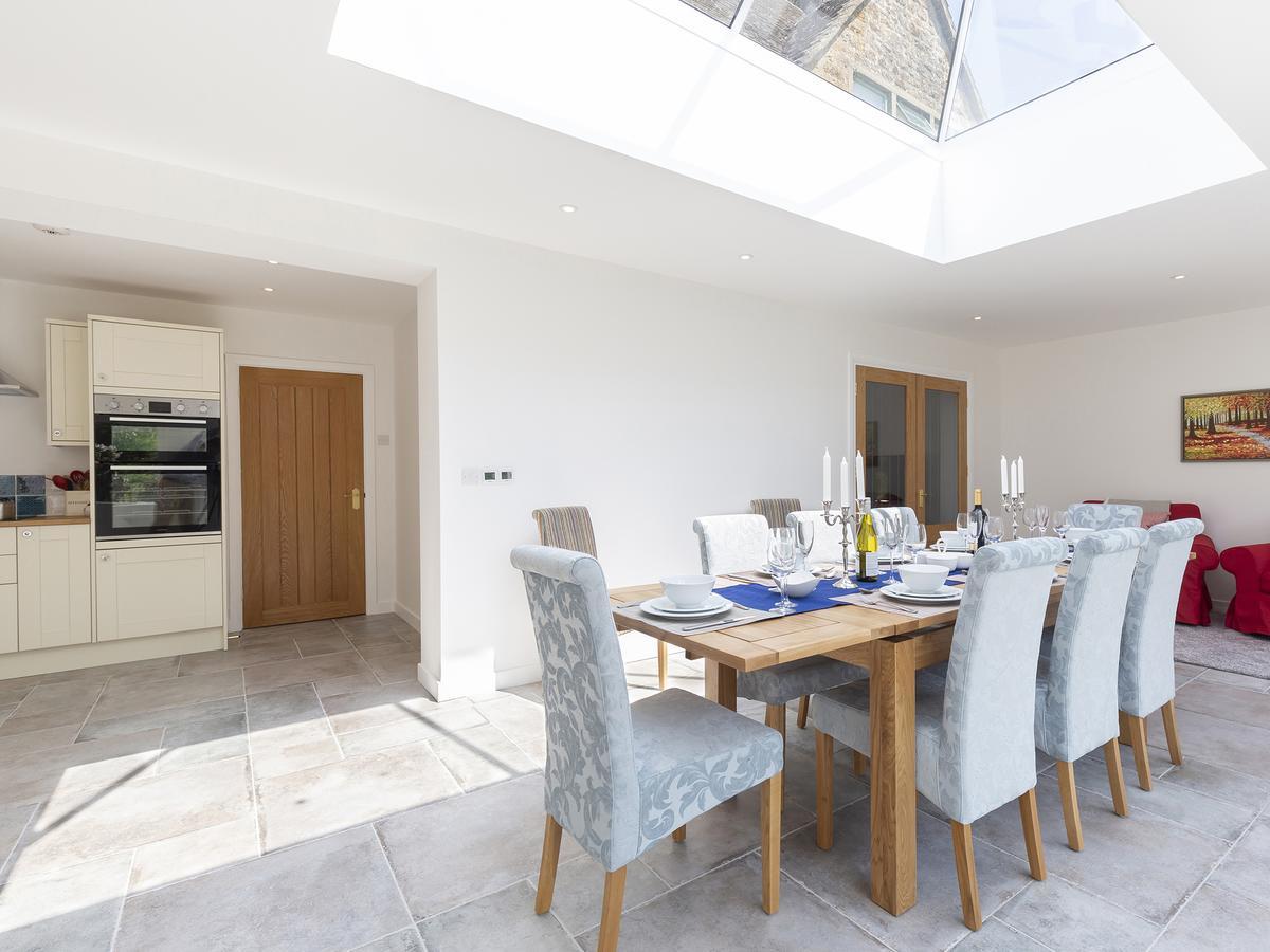 South Winds Villa Bourton-on-the-Water Екстериор снимка