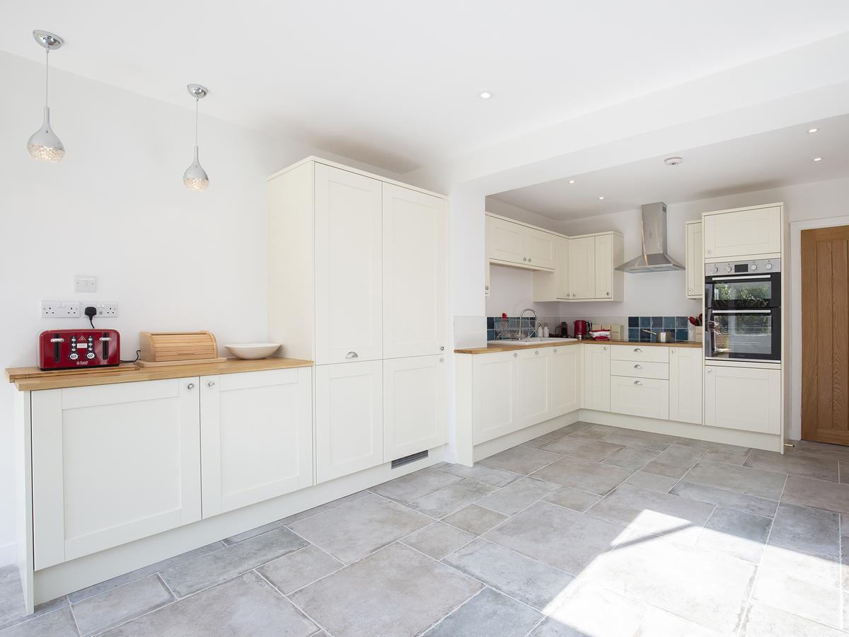 South Winds Villa Bourton-on-the-Water Екстериор снимка
